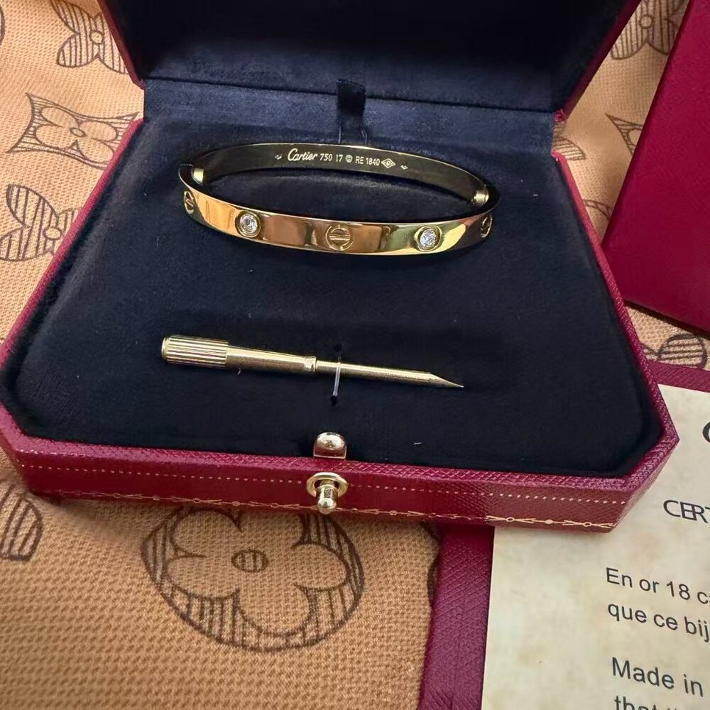 Cartier - Picture 3 of 6